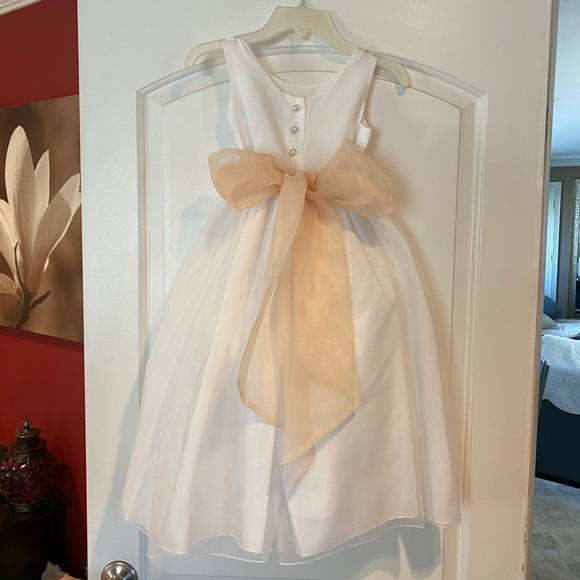 Alfred Angelo White Dress with Champagne Bow - Picture 3 of 5